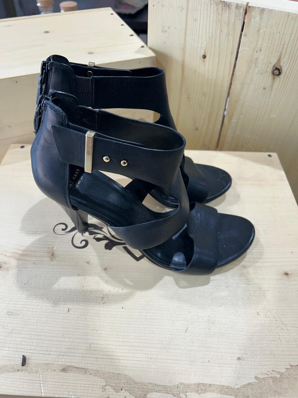 Cole Haan Moama Black Leather Sandal Heels Size 8B
