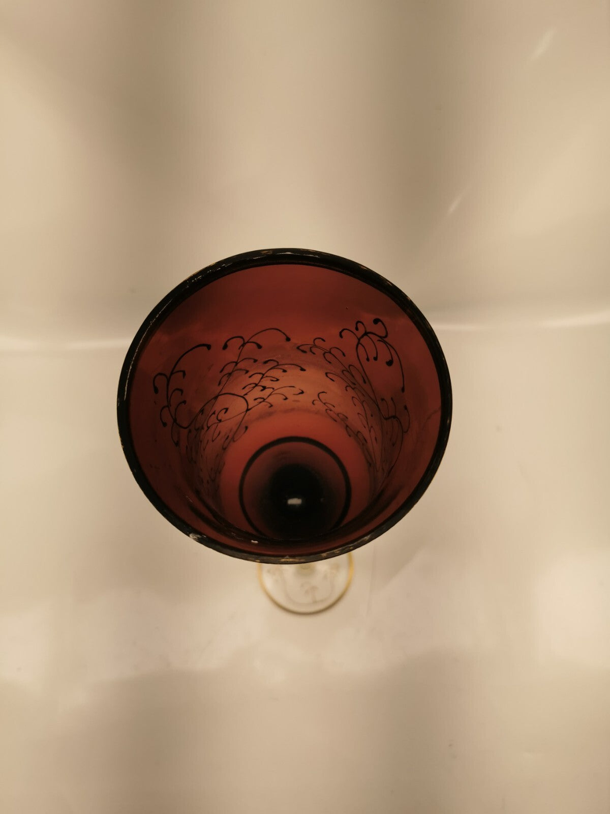 Vintage Red Air Twisted Stem Flared Wine Glass