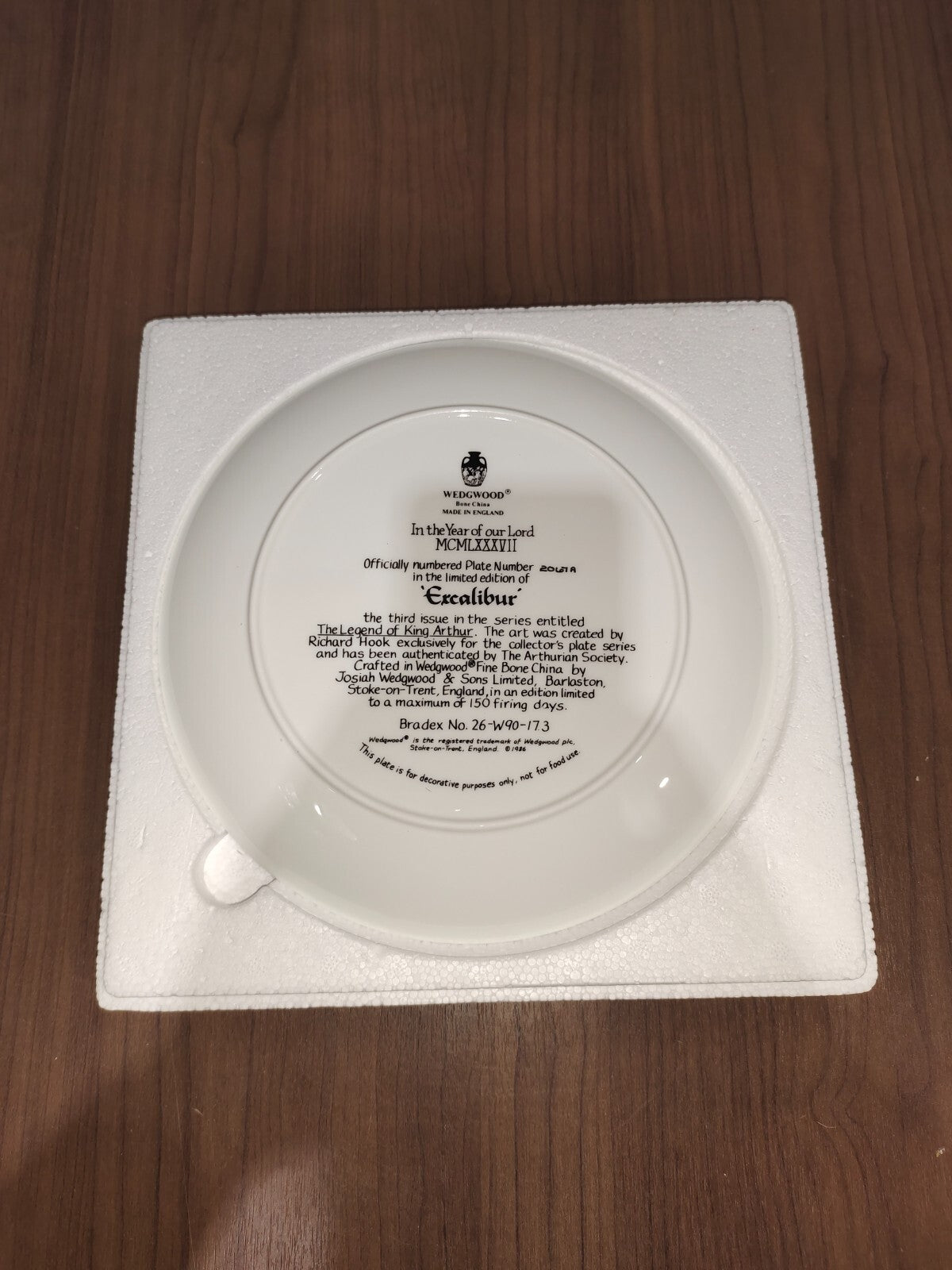 Wedgwood The Legend of King Arthur Bone China Certified Plate