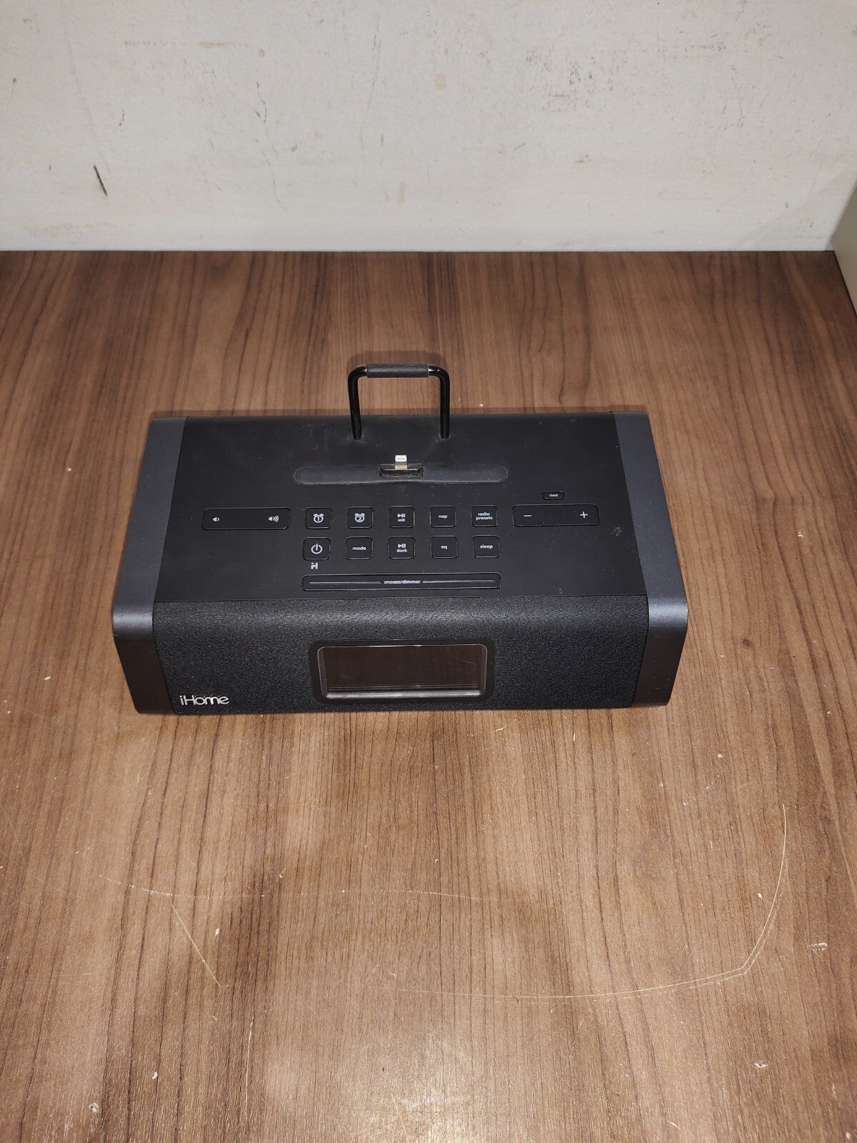 iHome iPhone Dual Charging Stereo FM Alarm Clock Model iDL45