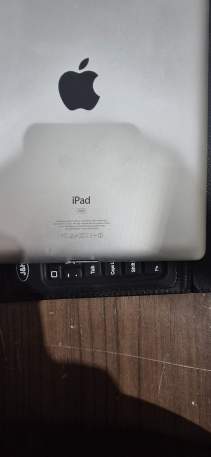 Apple iPad 2nd Gen Wi-Fi 3G 64 GB Black Model - A1396 with Bluetooth Keyboard