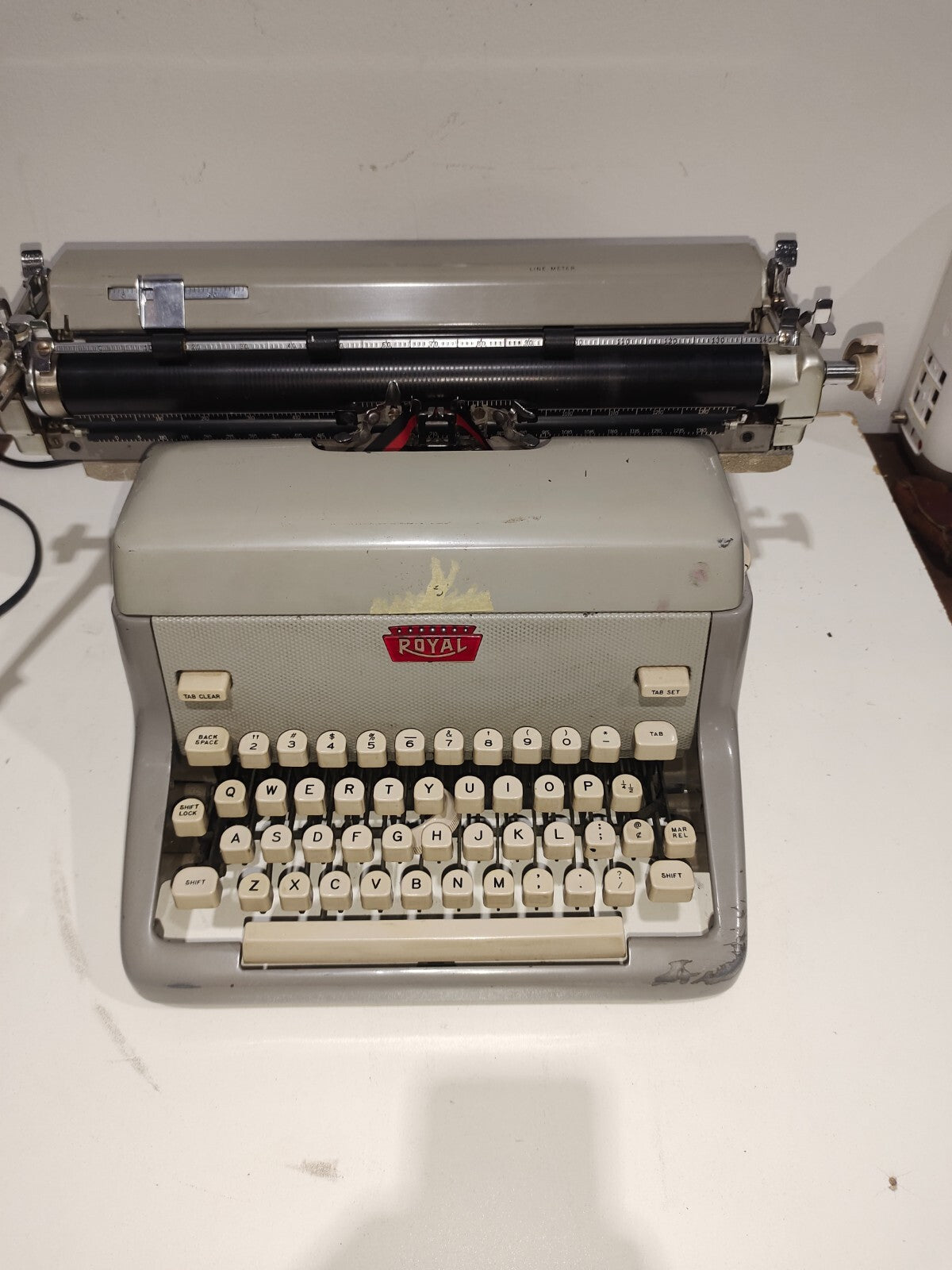 Royal Office Ambassador Mechanical typewriter Magic Margin