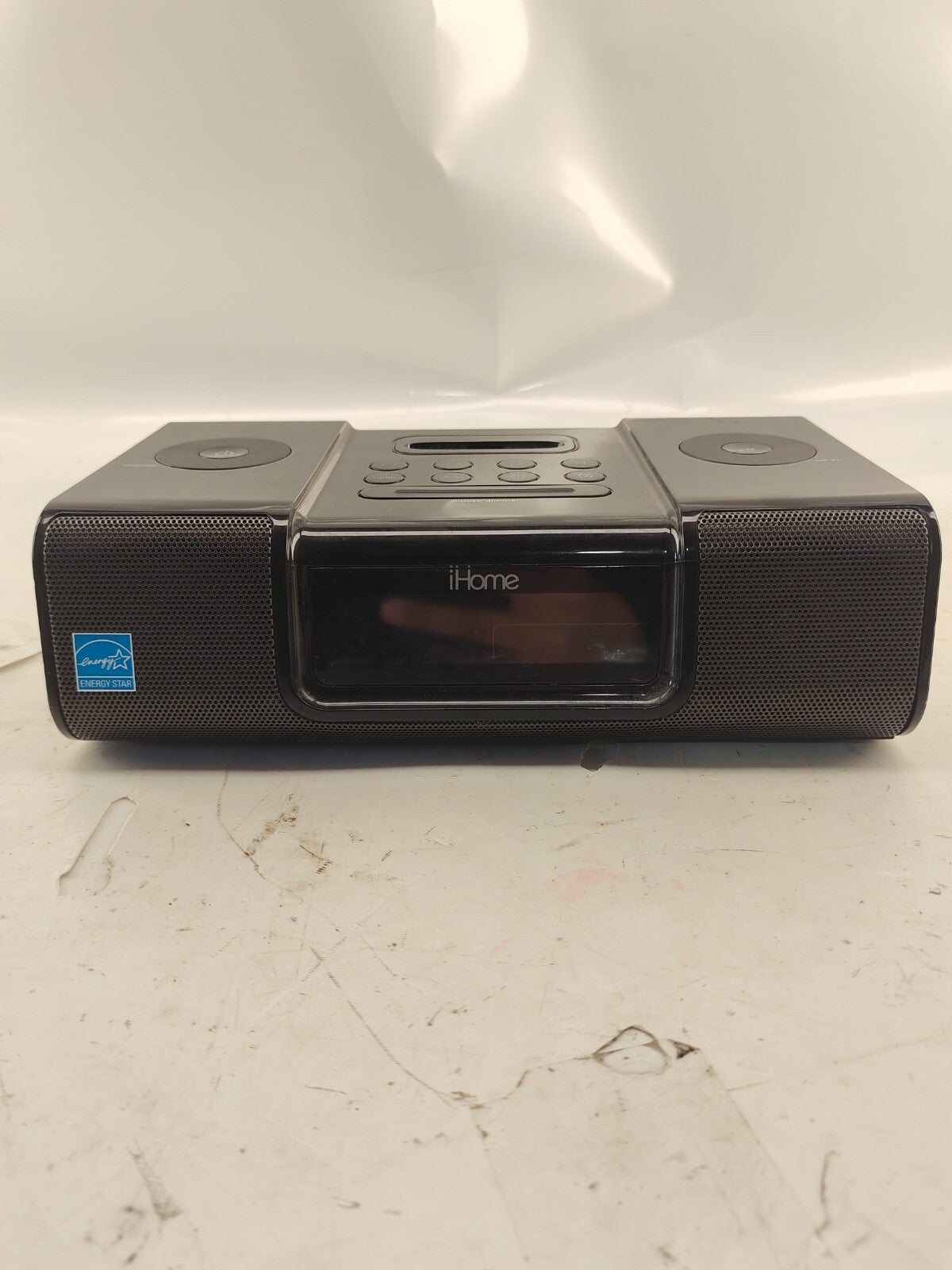 iHOME iP9 FOR iPHONE FOR iPOD SPEAKER DOCKING STATION ALARM CLOCK RADIO