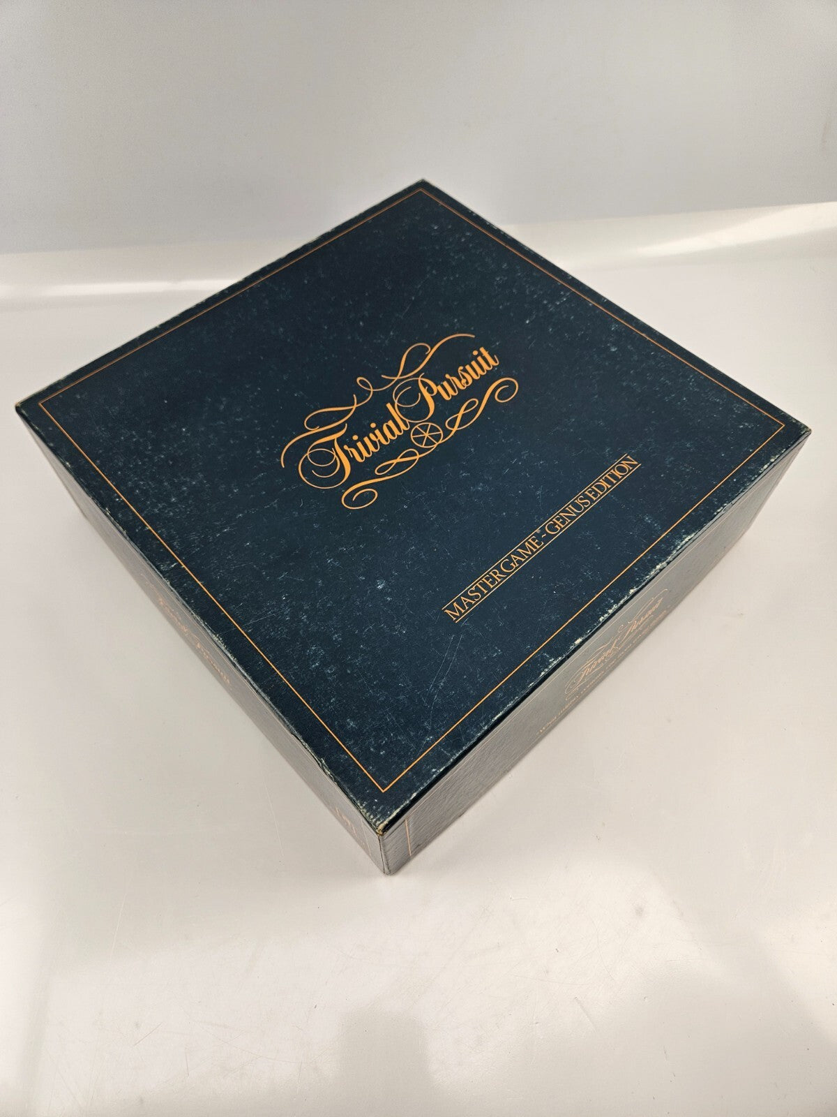 HASBRO TRIVIAL PURSUIT MASTER EDITION BOARD GAME