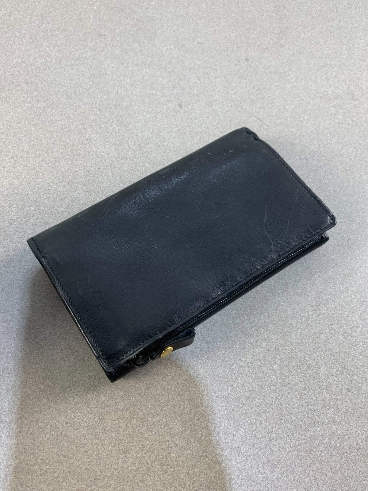 Black VENETO wallet. Unisex.