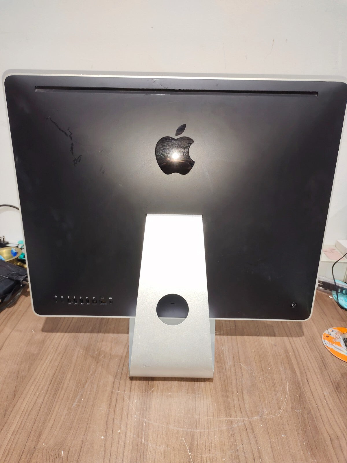 Apple iMac A1225 Early 2009 24" Intel Core 2 Duo 2.8GHz 4GB RAM 1TB HDD