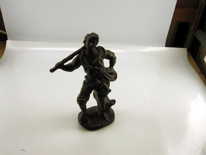 Garrard Mold Figurine - 13.5in