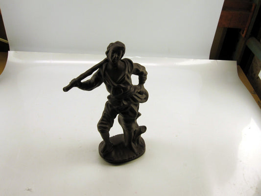 Garrard Mold Figurine - 13.5in