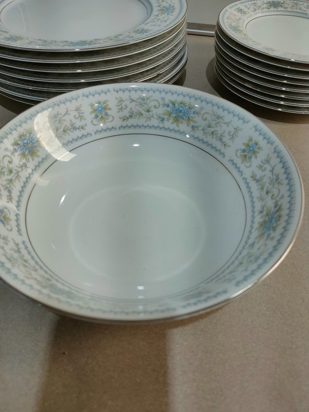 Fine china casino dinner set japan