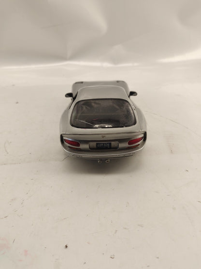 Maisto 1:18 Diecast Special Edition 2013 SRT Dodge Viper GTS - Silver