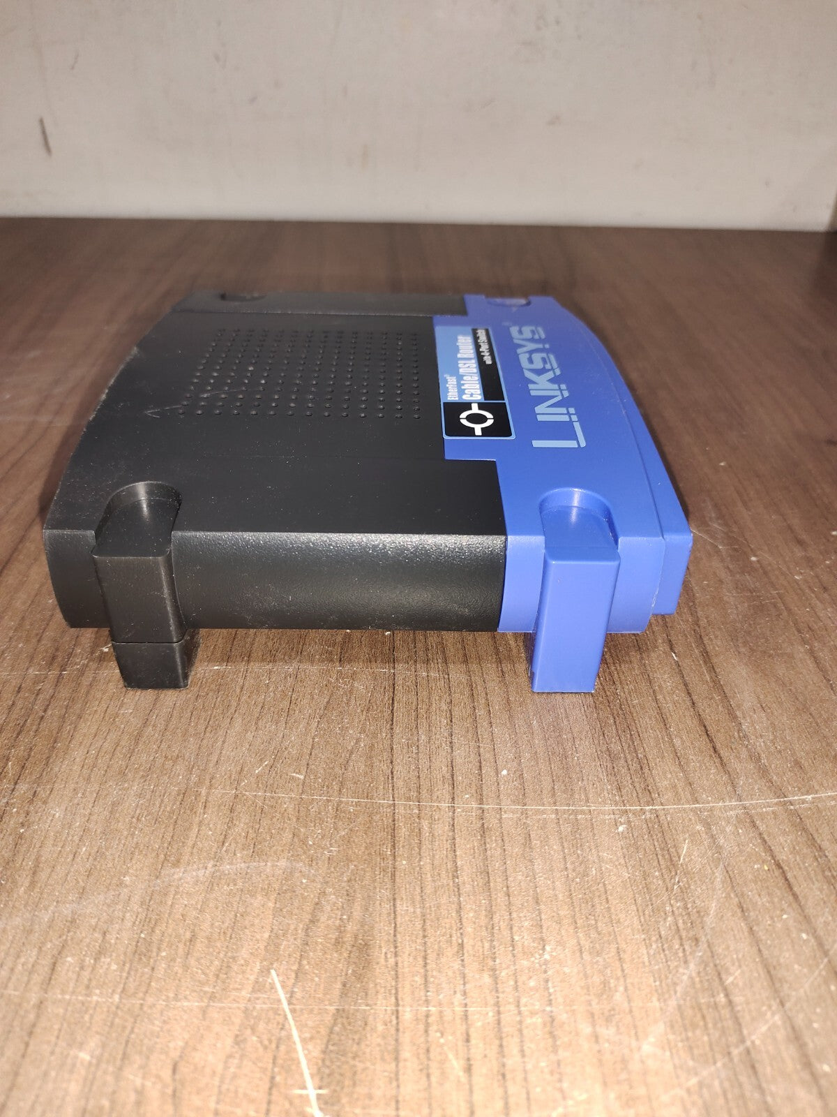 Linksys Cisco BEFSR41 Ver 2 EtherFast 4 Port Cable/DSL Router With 4-Port Switch