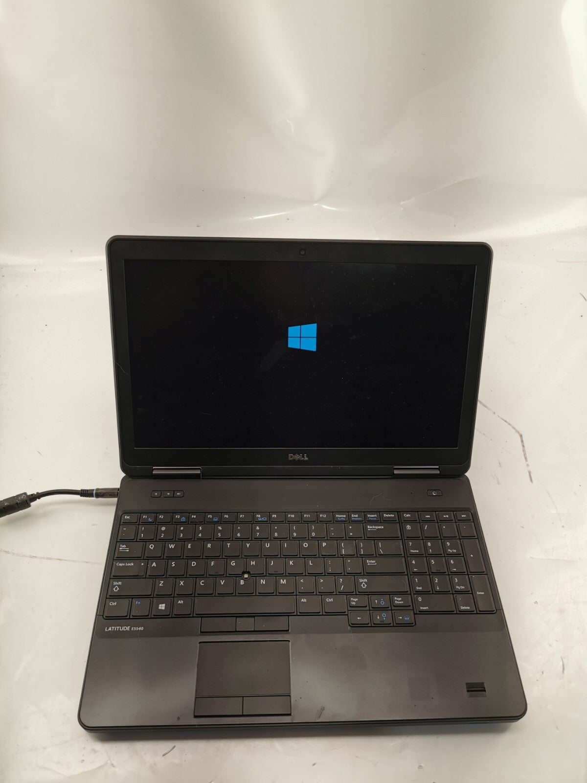 DELL Latitude E5540 15.6"(500GB HDD, i5-4200U CPU @ 1.60GHz, 8GB RAM)