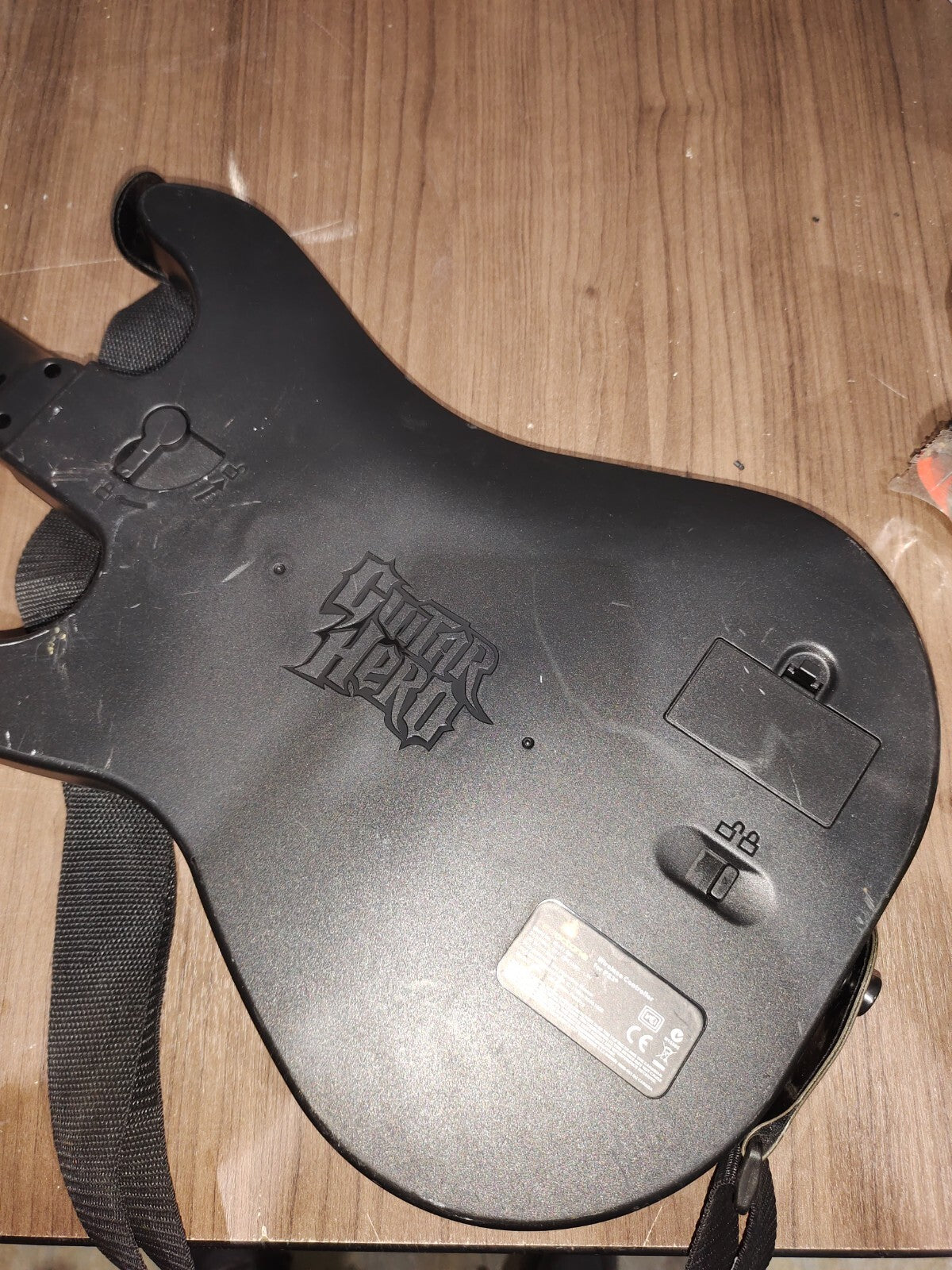 Guitar Hero World Tour Sunburst Wireless Guitar PS3 - RedOctane 95451.805 - 2