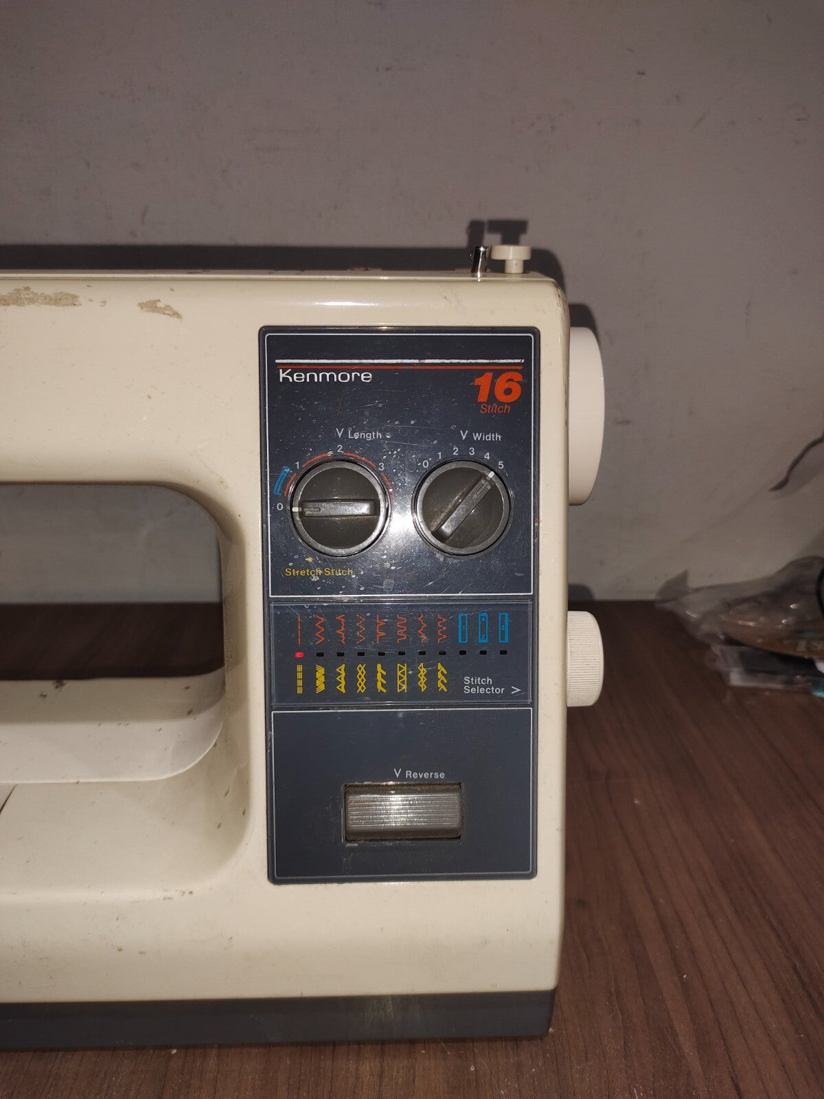 Sears Kenmore Model  1584180 16-stitch Free-Arm Sewing Machine