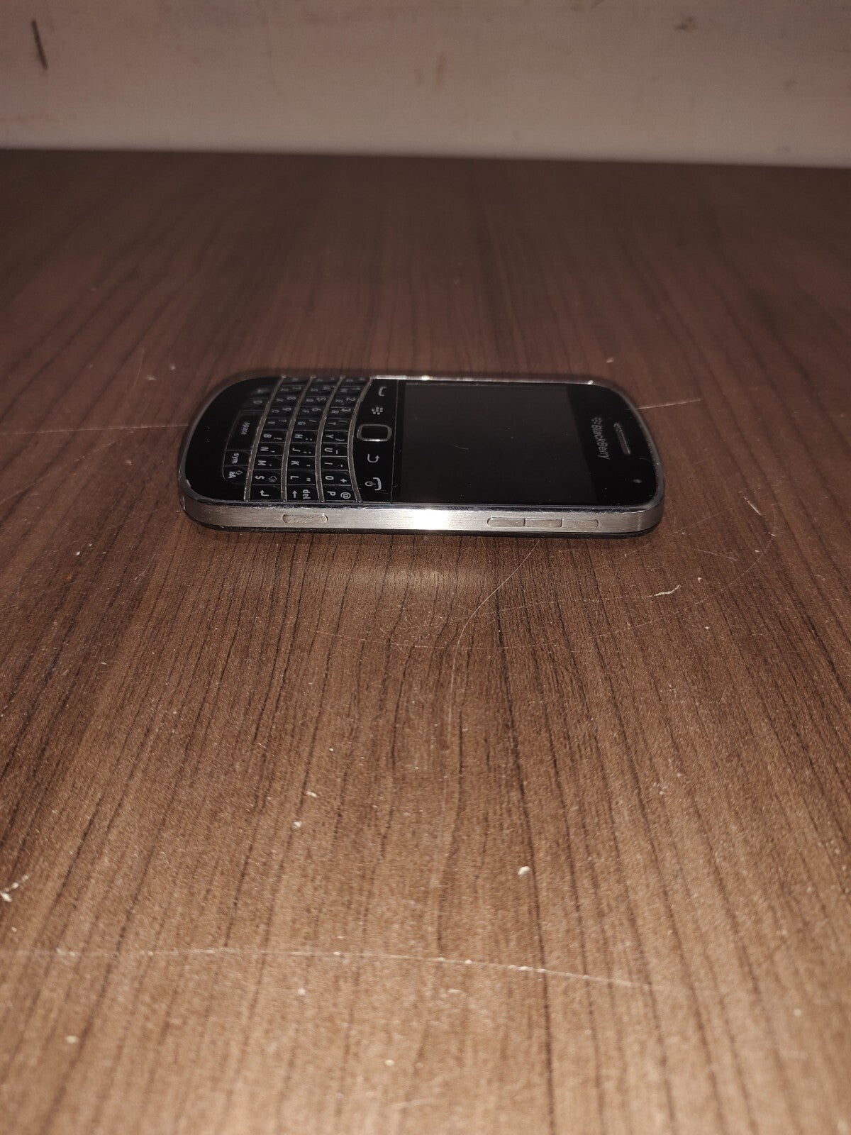 BlackBerry Bold Touch 9900 Mobile Phone - 5