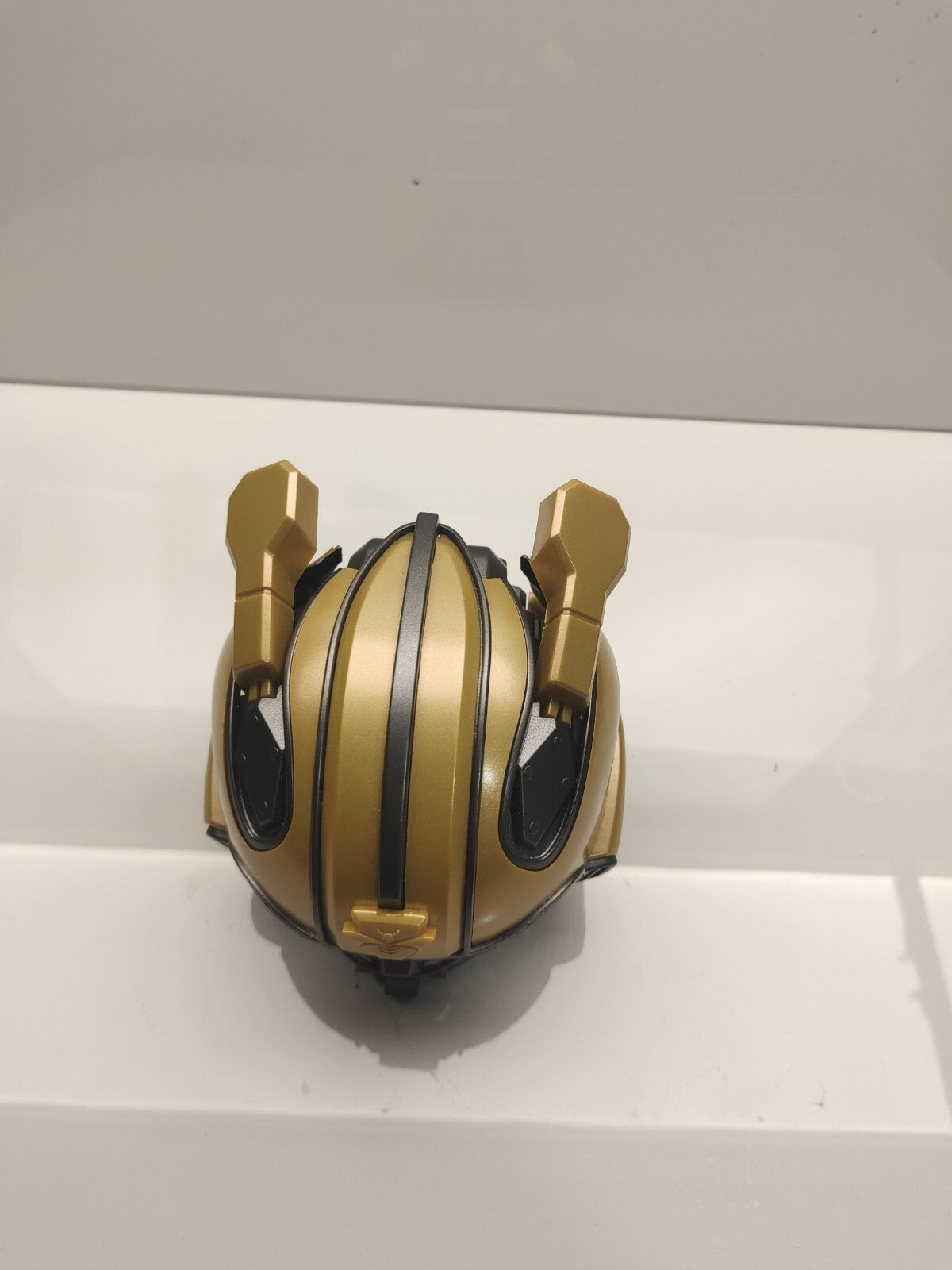 Transformers Studio Series Bumblebee Showcase Helmet Bluetooth Speaker BB2