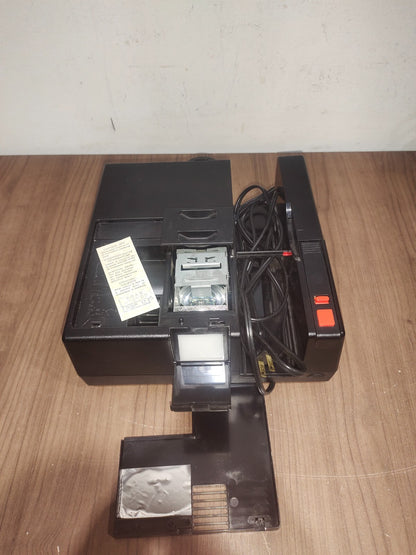 Hanimex Auto Focus Slide Projector - 2100 La Ronde AF -Auto Focus (Minor Damage)