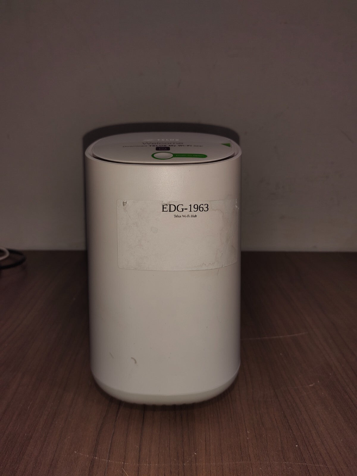 Telus PRV65B White Wi-Fi Hub Modem High-Performance