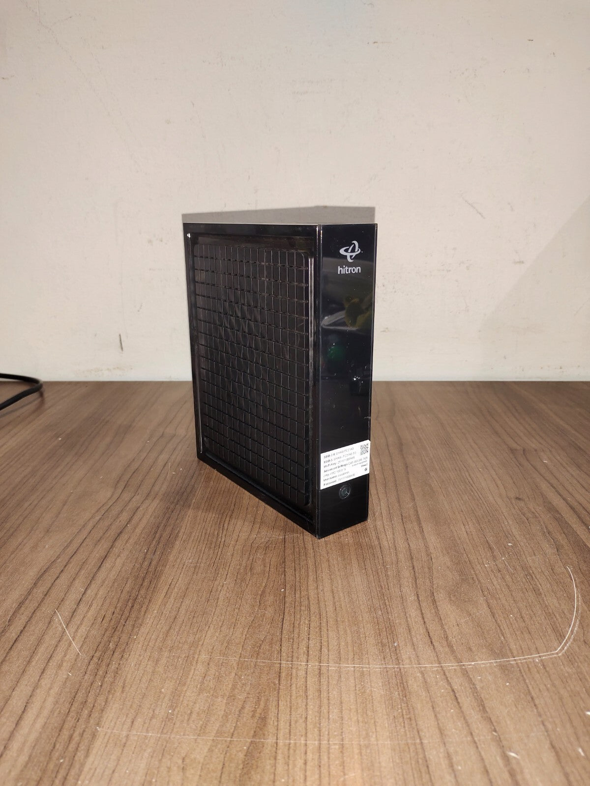 Hitron WiFi Gateway Cable Modem Router Dual Band Black CGNM-2250