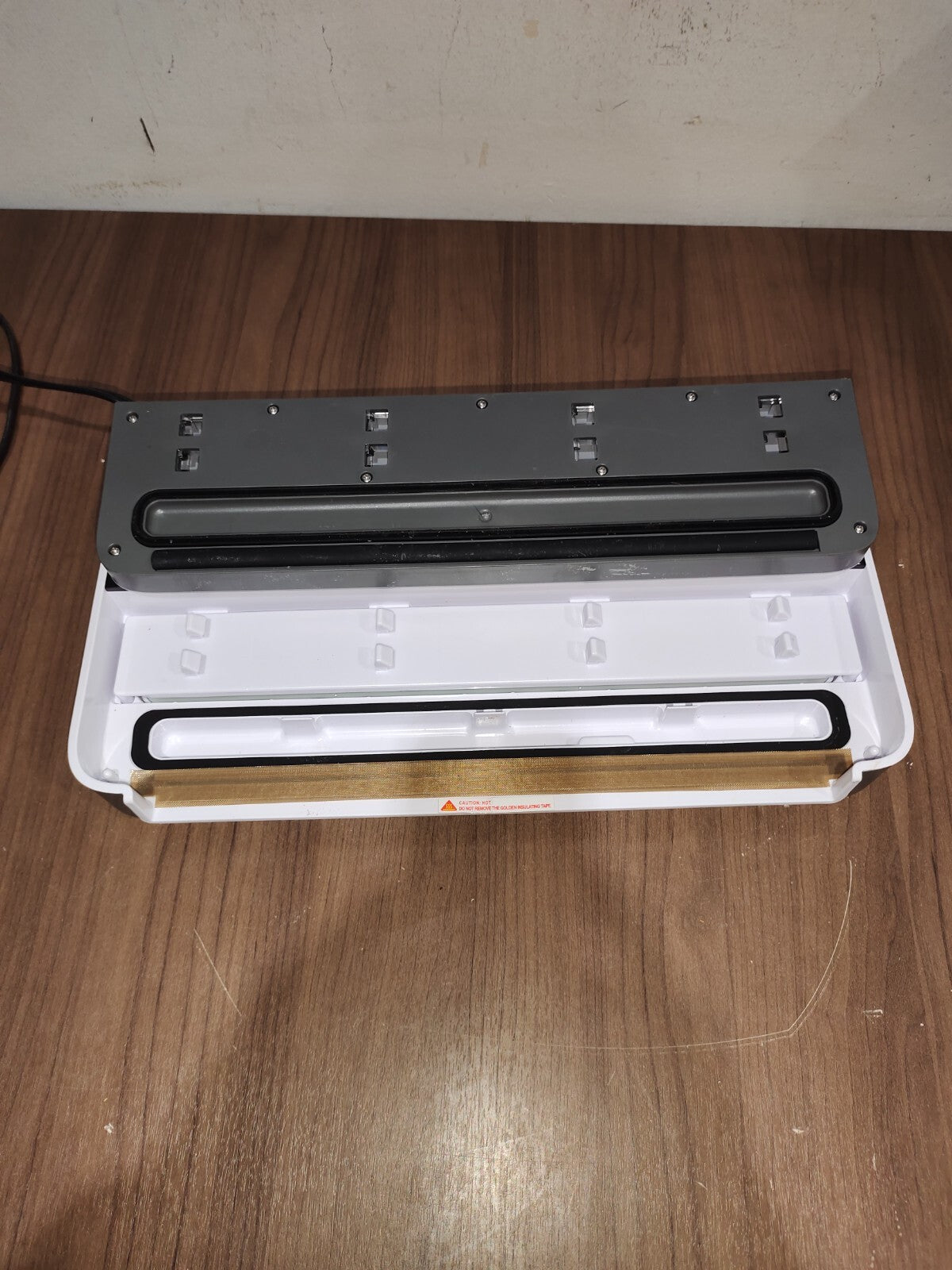 Vacuum Sealer Machine, Full Automatic Food (95Kpa), Silver - V8111