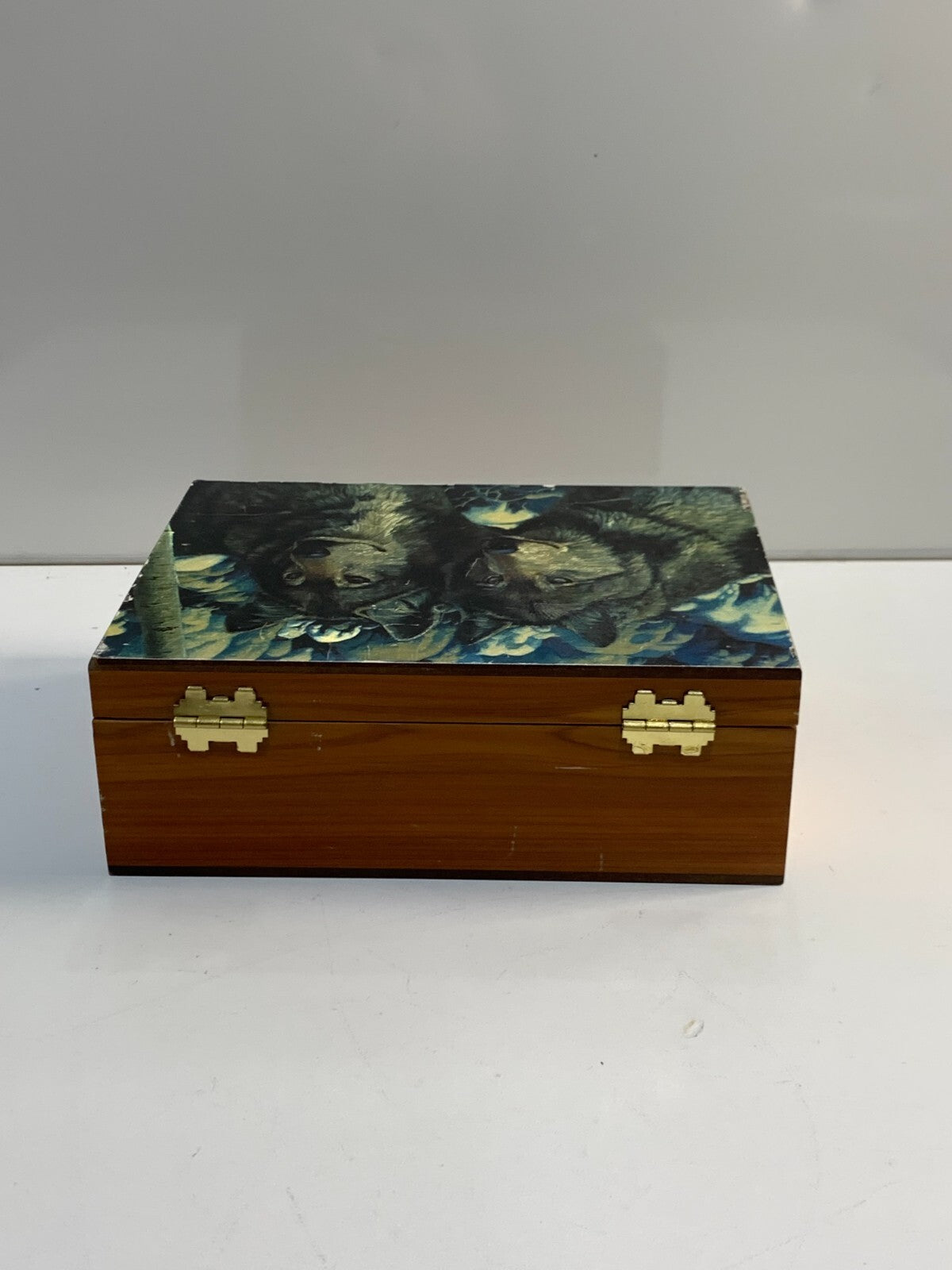 WOLF KEEPSAKE JEWELRY HOME DECOR WOOD BOX