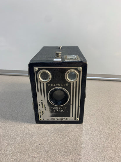 Vintage  Kodak Brownie Target Six-20 Camera