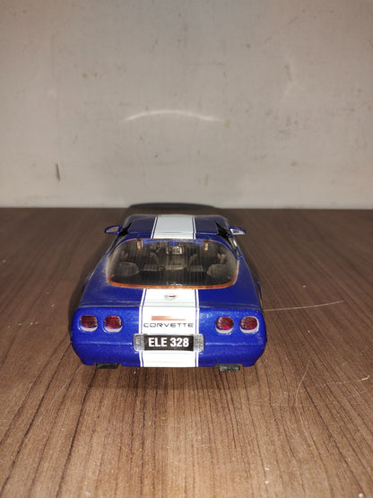 Maisto Diecast 1:18 Scale Blue 1996 Chevrolet Corvette Grand Sport Coupe