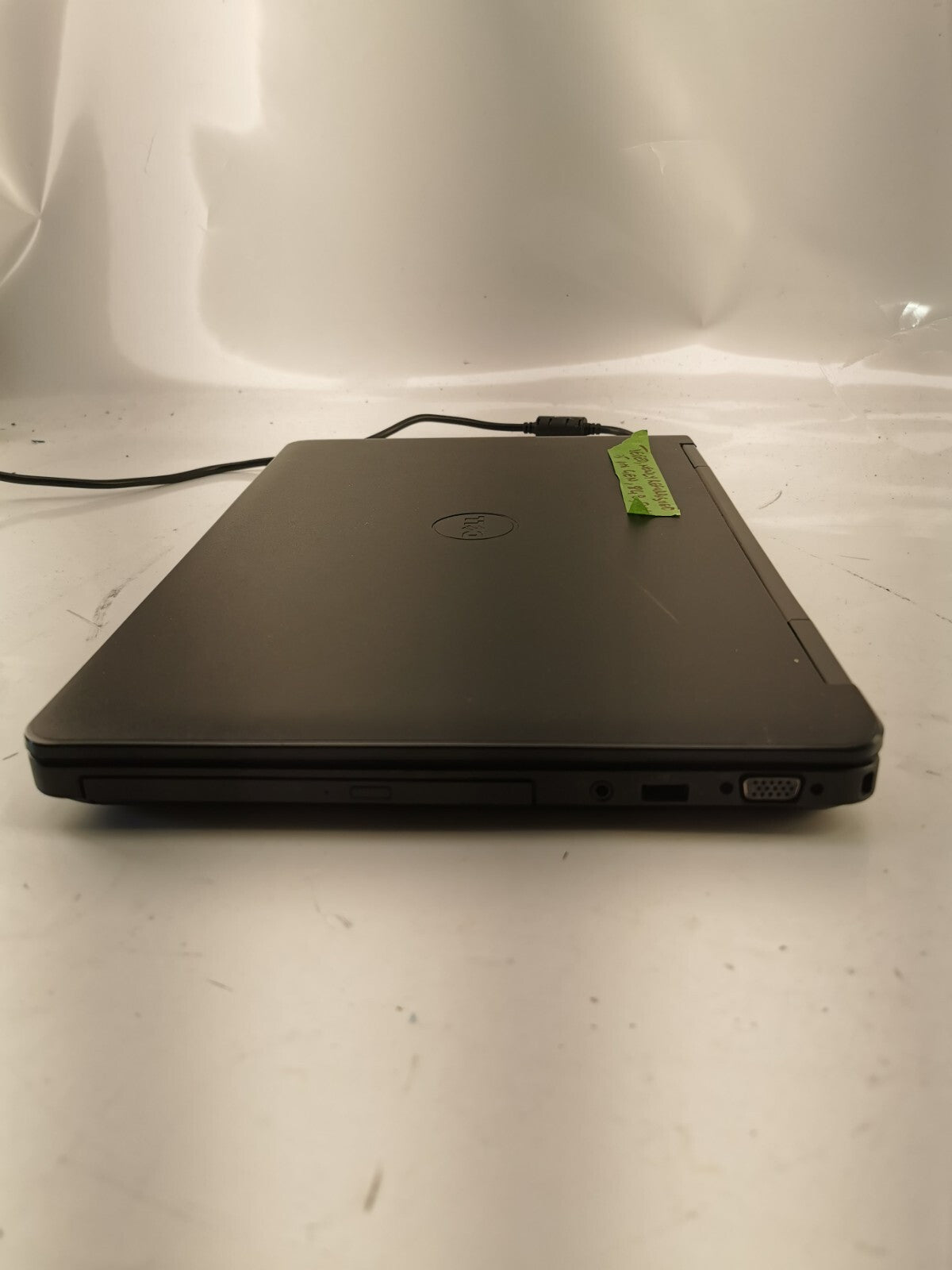 DELL Latitude E5540 15.6"(500GB HDD, i5-4200U CPU @ 1.60GHz, 8GB RAM)