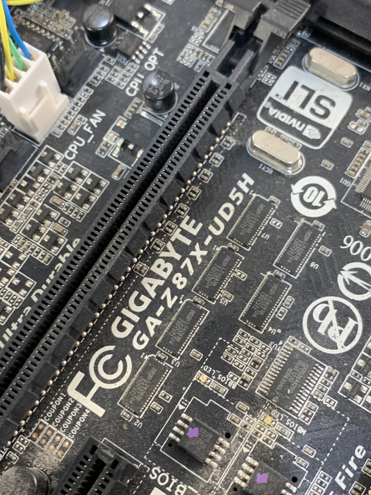 Gigabyte GA-Z87X-UD5H + i7-4770K + 8GB DDR3 RAM | LGA1150 | Tested Working