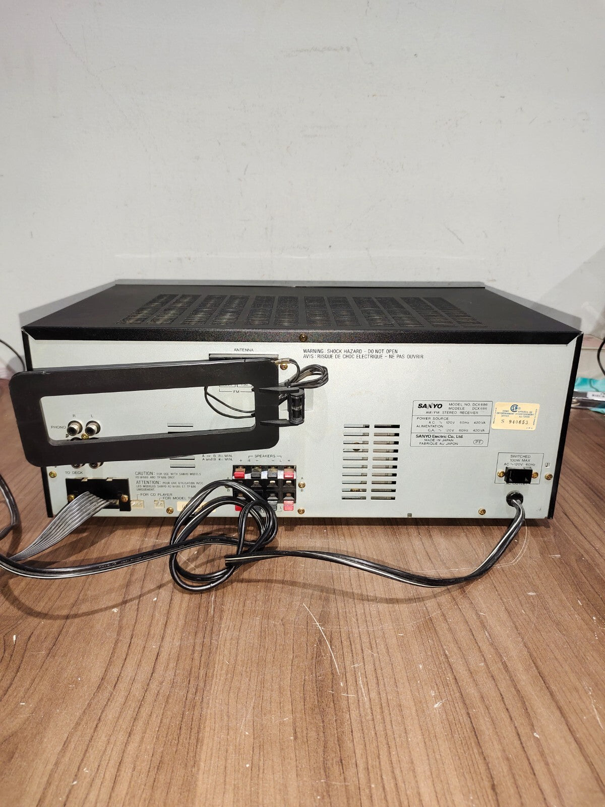 VTG Sanyo AM FM Stereo Receiver Model DCX686 With Liquid Crystal Display