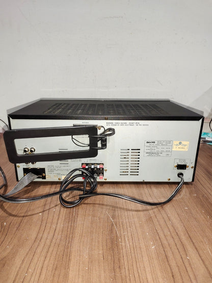 VTG Sanyo AM FM Stereo Receiver Model DCX686 With Liquid Crystal Display