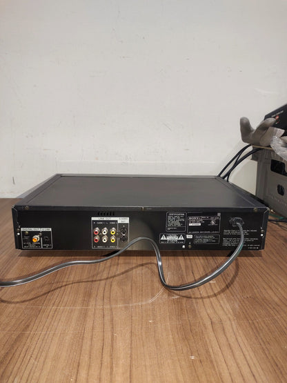 Sony DVP-S330 DVD/CD/ Video CD Player Single Disc