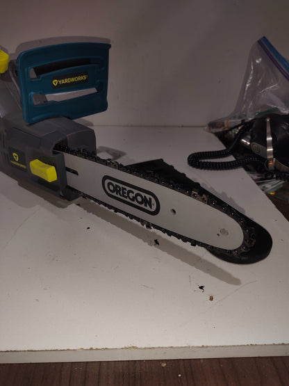 Yardworks Electric Chainsaw