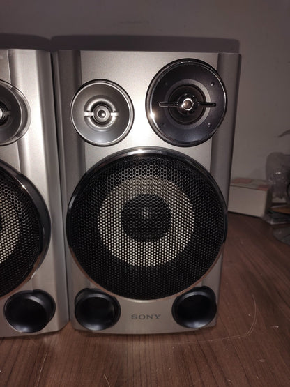 SONY model SS-CHPZ9 Bookshelf Stereo 3-Way Speakers - Silver