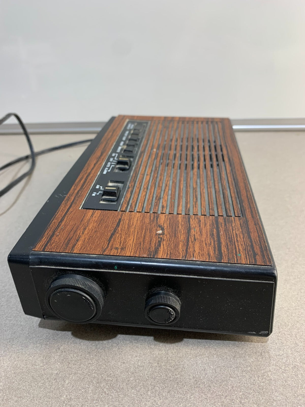 Vintage Alarm Clock Radio Realistic Chronomatic 233 AM/FM Wood Grain Radio Shack