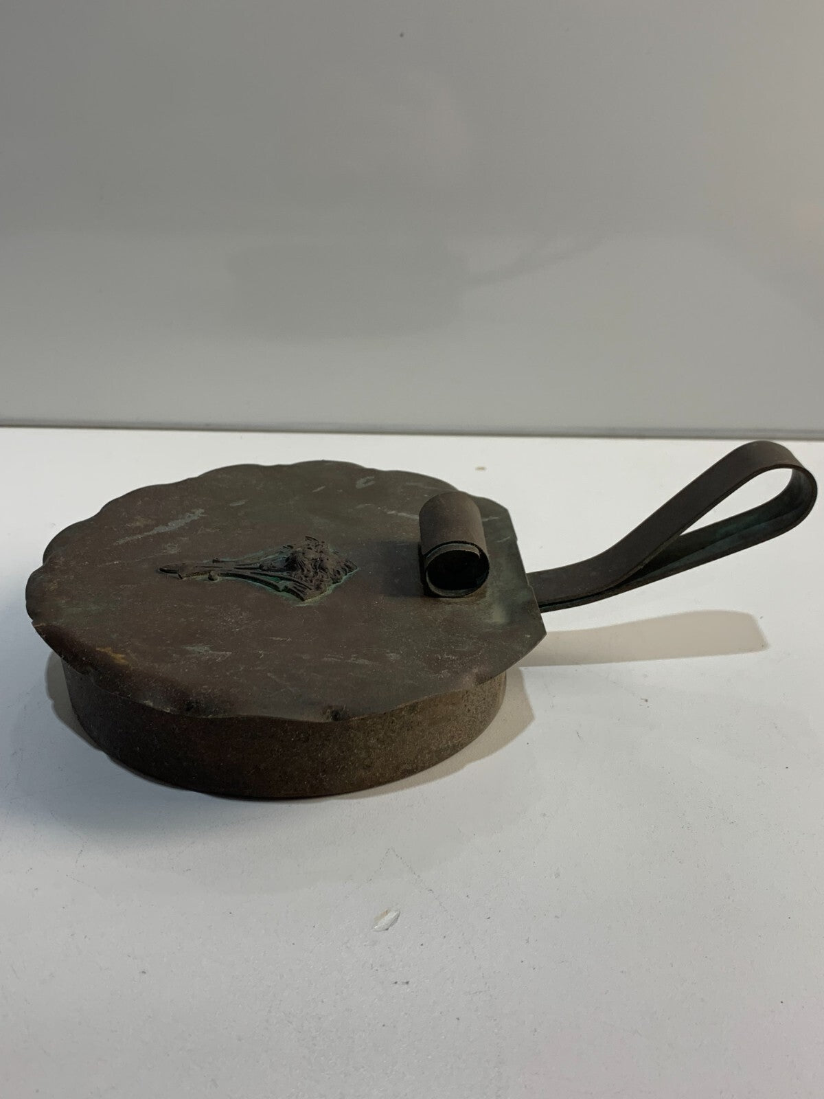 Vintage Silent Butler Crumb Ash Catcher