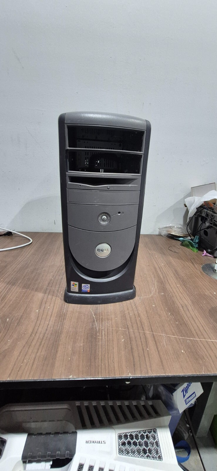 Dell Dimension 4400 MT Intel Pentium 4 1.6GHz 512MB No HDD No OS