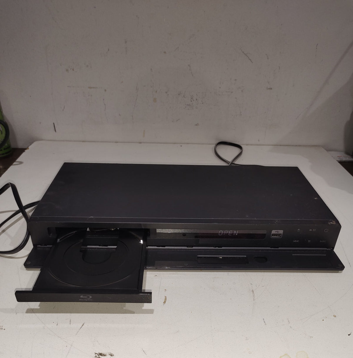 Samsung BD-P1600 Blu-Ray CD DVD Player 1080p Dolby Netflix Ready
