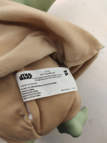 Hasbro Star Wars Crying Mandalorian Baby Yoda Grogu