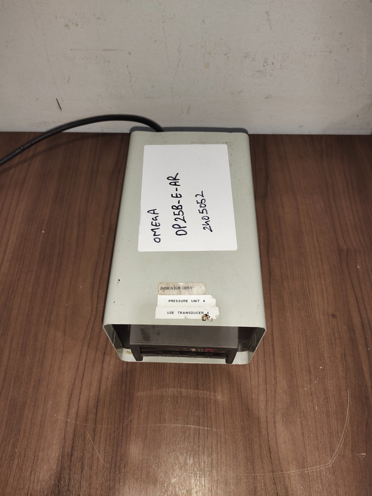 OMEGA ENGINEERING DP25B-E-AR Process Meter