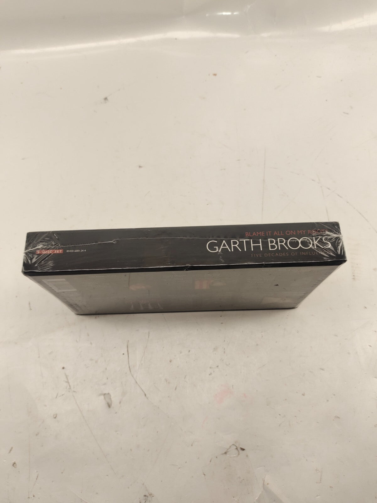 BRAND NEW Garth Brooks Blame It All On My Roots Box Set (6 CDs And 2 DVDs)
