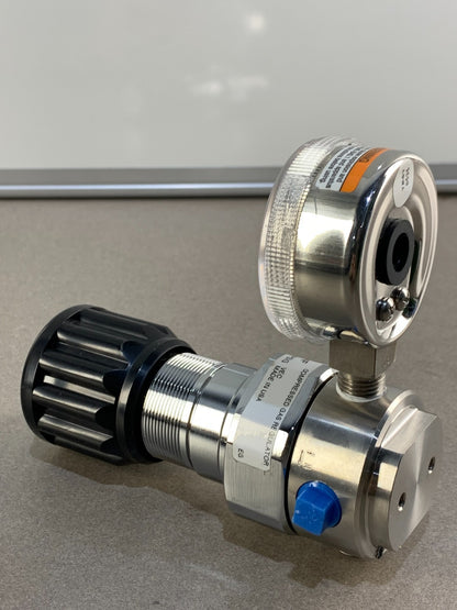 Victor SGL500‑40‑4F‑4F Regulator 0‑40PSIG 1/4" NPT SS 3000 PSI Inlet Clean Room