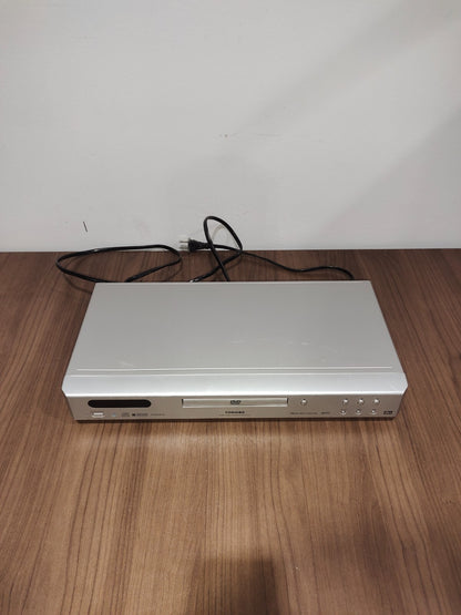 Toshiba SD-412V DVD Player - No remote or Manual - Tested & Working!