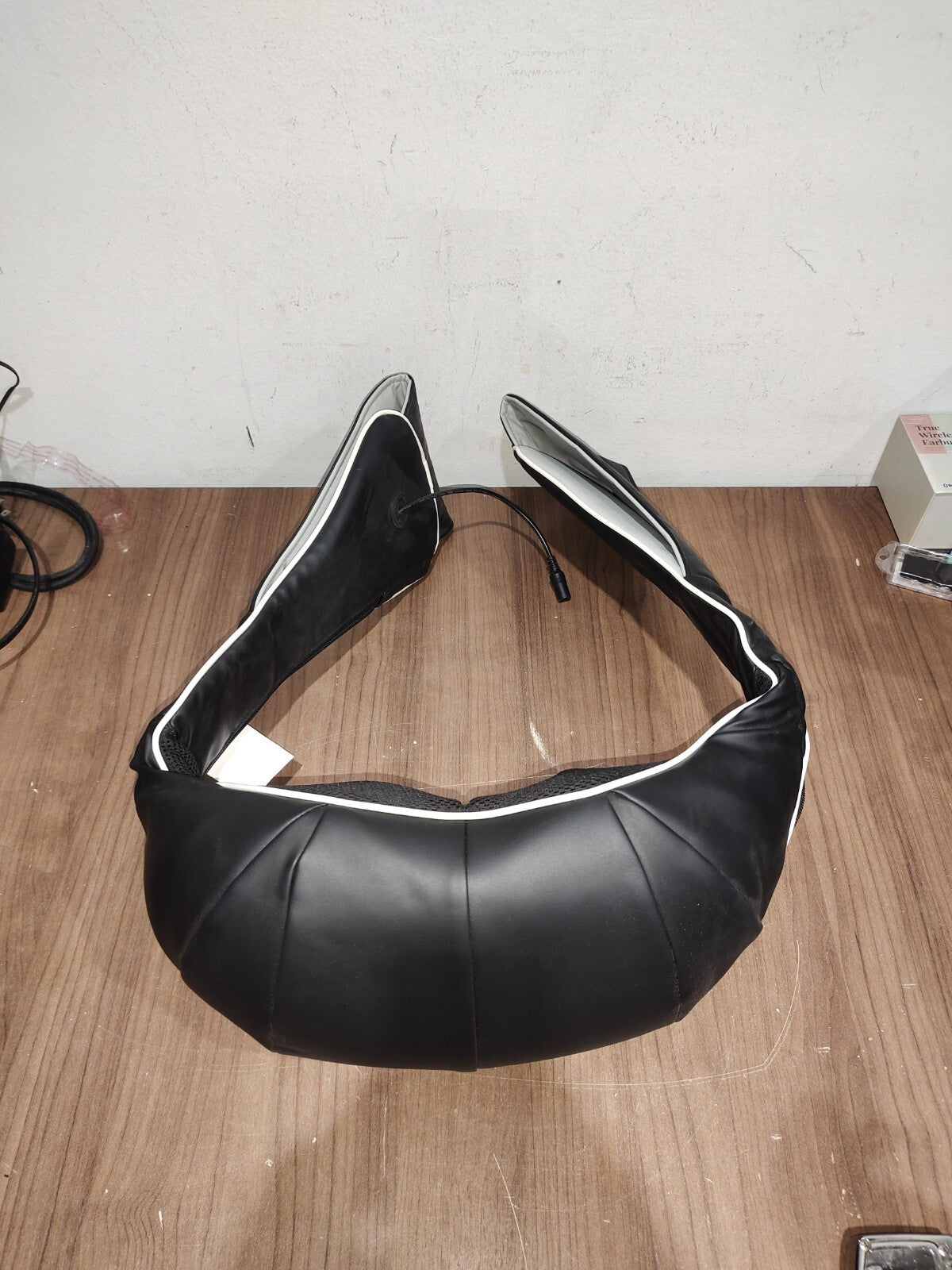 Oreiller de massage 3D pour le dos et les épaules avec chaleur et pétrissage profond - CF-6302