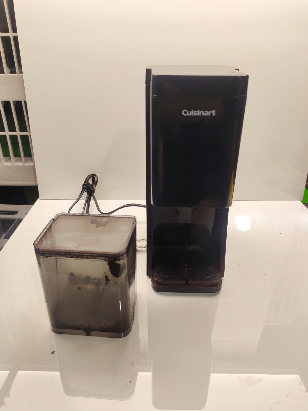 CUISINART Digital Touchscreen Burr Mill Coffee Grinder Black DBM-T20 PCC