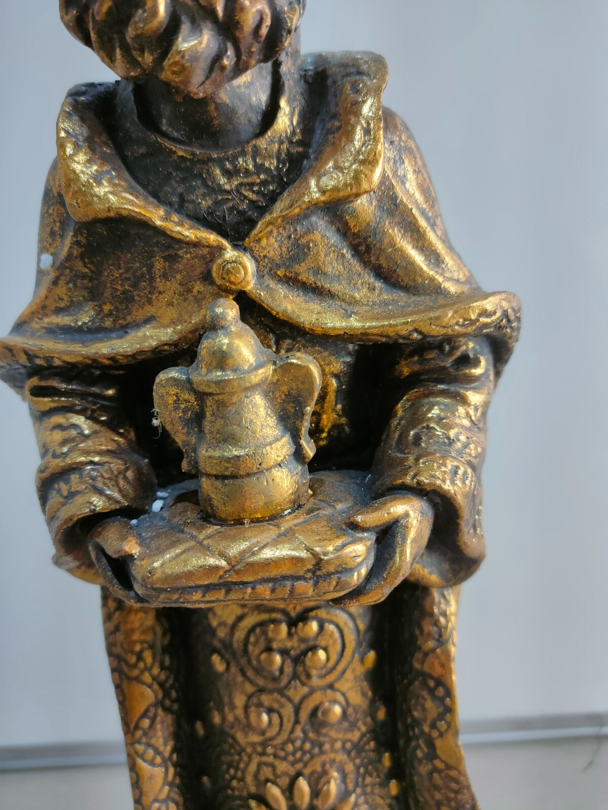 Vintage Gold Christmas Figurines, 3 Kings Bearing Gifts
