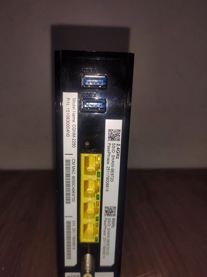 Hitron WiFi Gateway Cable Modem Router Dual Band Black CGNM-2250 - 1