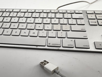 Apple A1243 - Wired Mac QWERTY - USB Keyboard w/ Numeric Keypad