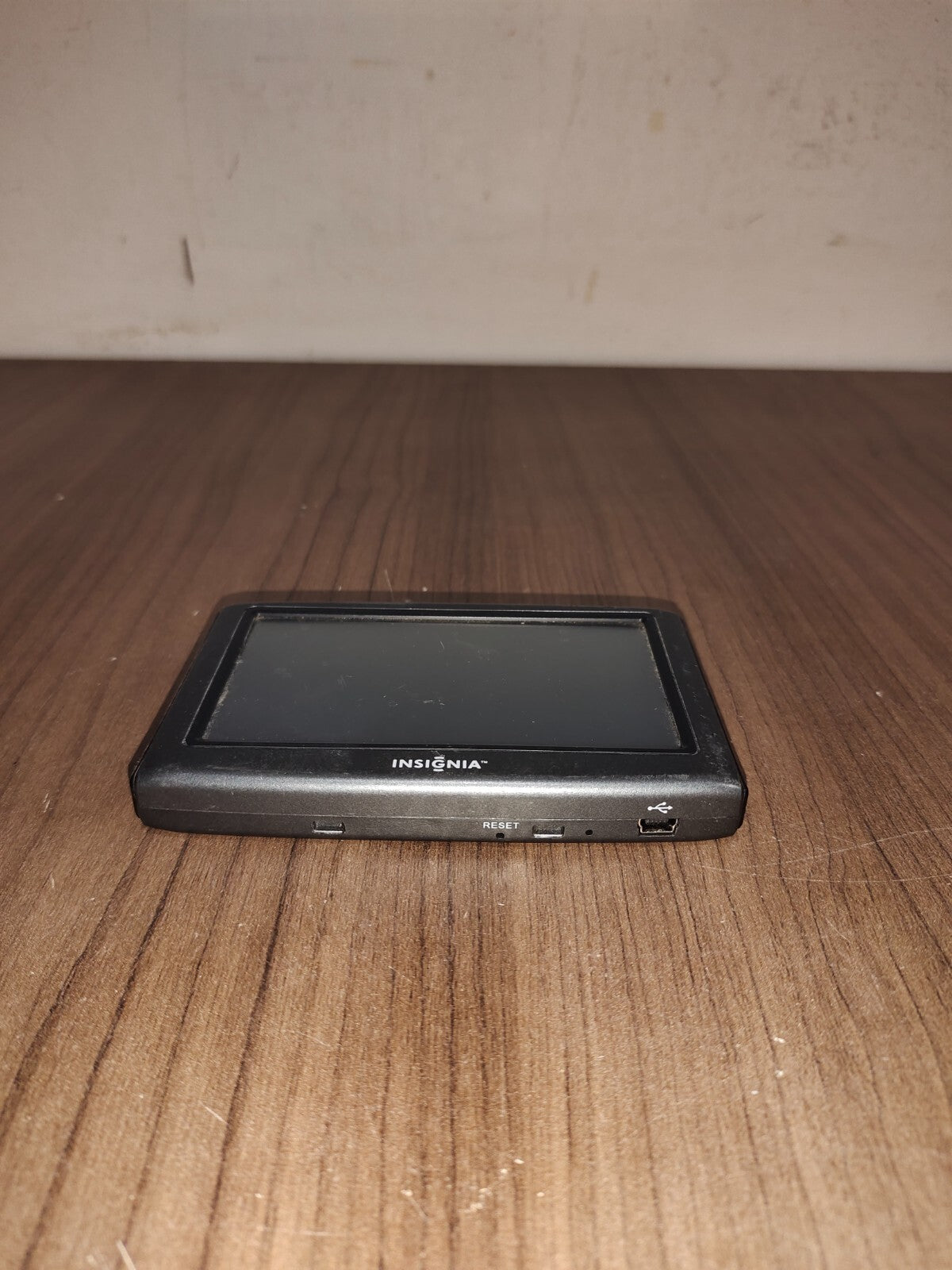 Insignia NS-NAV01 4.3" Touchscreen Portable GPS Navigation System