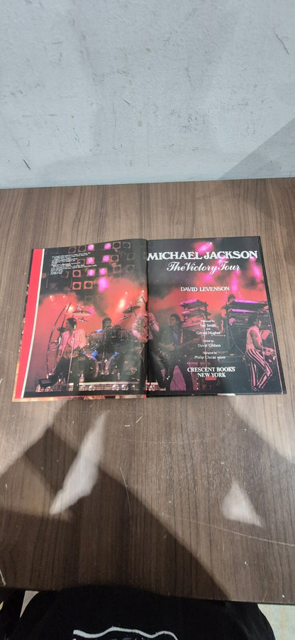 Michael Jackson The Victory Tour Hardcover Book By David Levenson 1984 King Pop